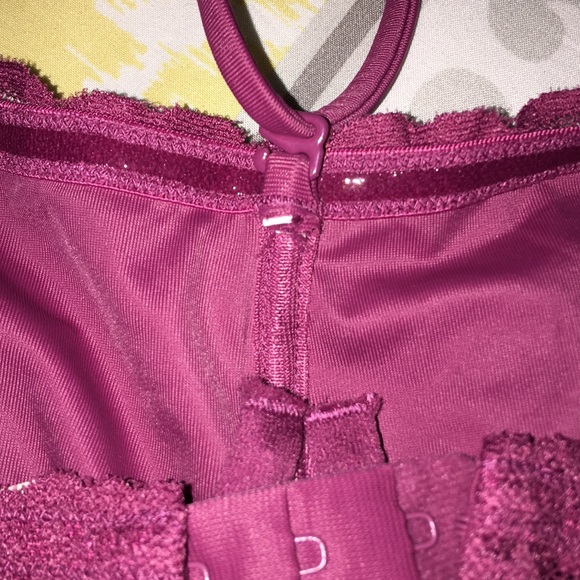 Victoria’s Secret - Picture 4 of 5